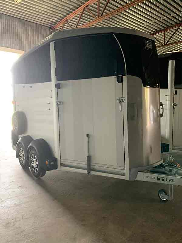 ifor-williams-hasttransport-HBX511-silver-alufalg