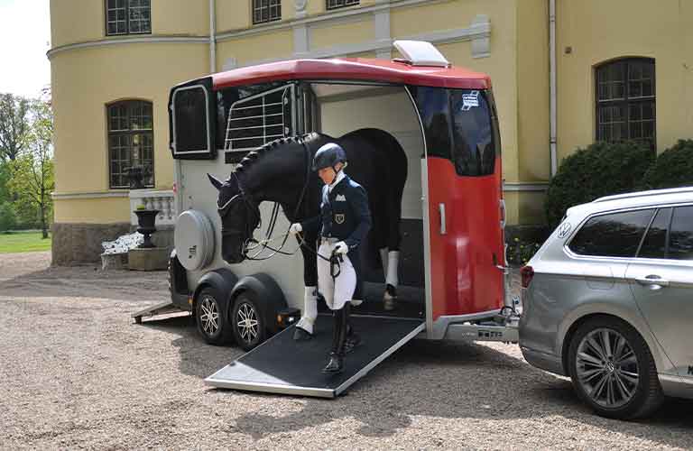 Ifor Williams hästtransporter