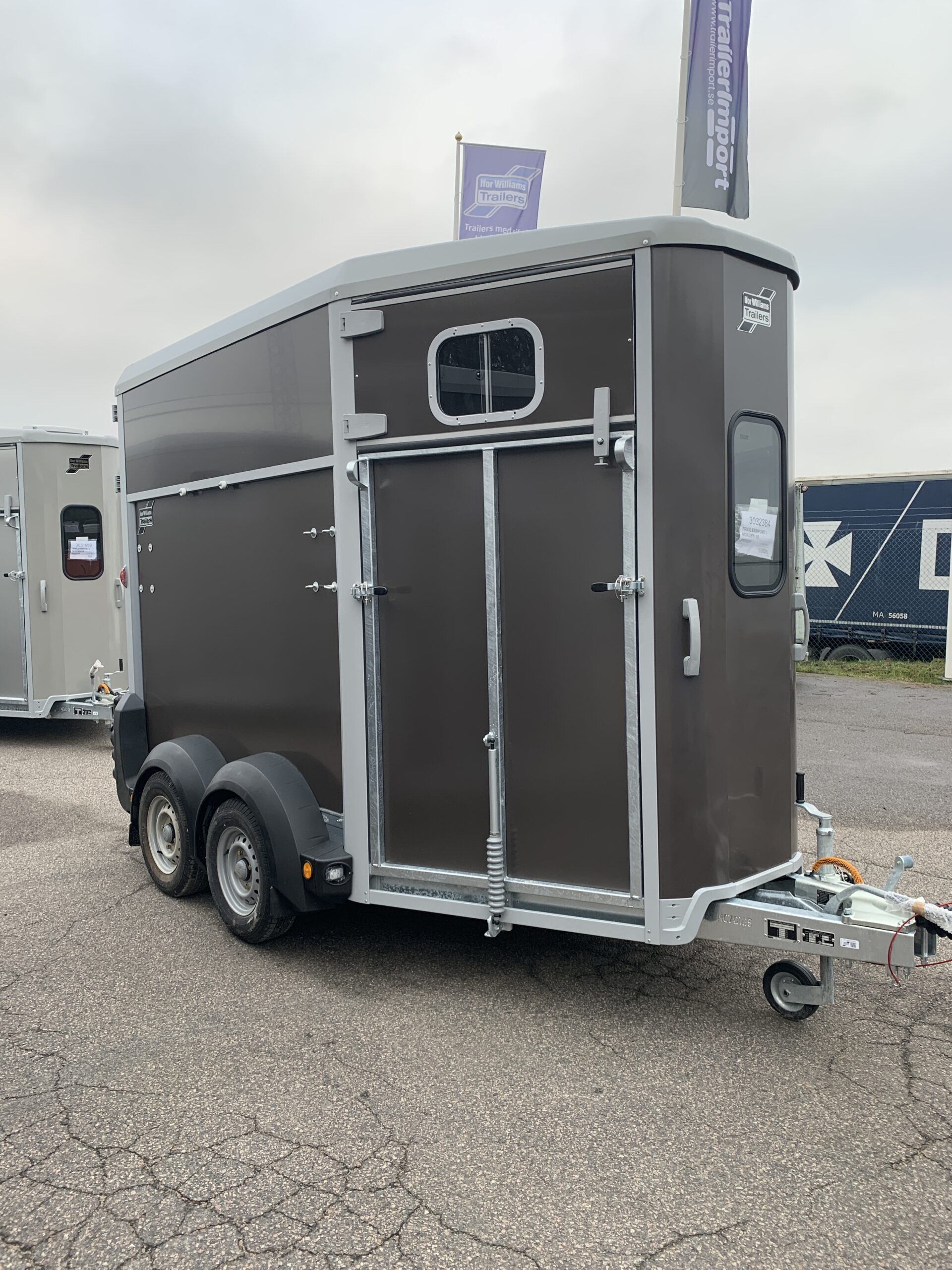 ifor-williams-hasttransport-HB506-grafitgra