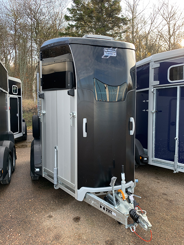 ifor-williams-hasttransport-HBX506-svart